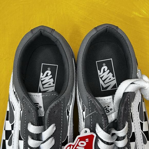 Vans Boy's Ward Flame Checker White Skate Shoes Youth Size 4 - Picture 11 of 14